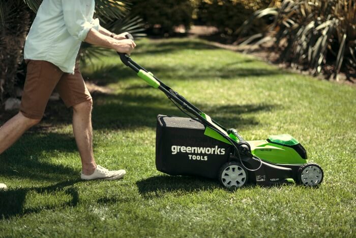 Газонокосилка аккумуляторная GREENWORKS G40LM41K4 (2504707VB)